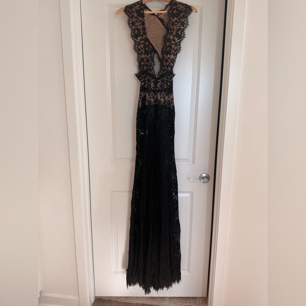 NWOT BRONX AND BANCO Naia Chic Black Lace Sheer Cutout Gown - Picture 10 of 12